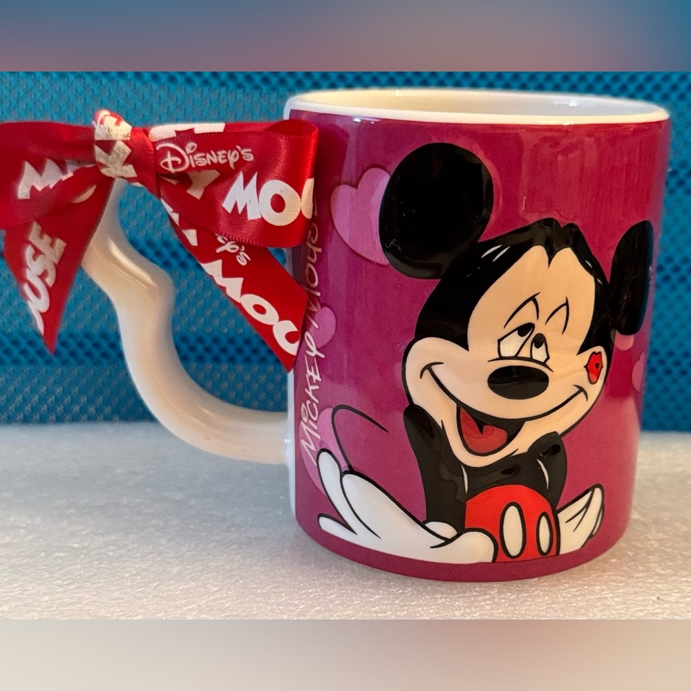 Disney Mickey Mouse Valentine's Mug - Adorable & Collectible!